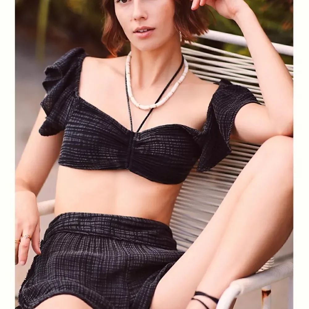 Anthropologie THE JERRY CINCHED Crop TOP Ruffled Cap Sleeve in Black